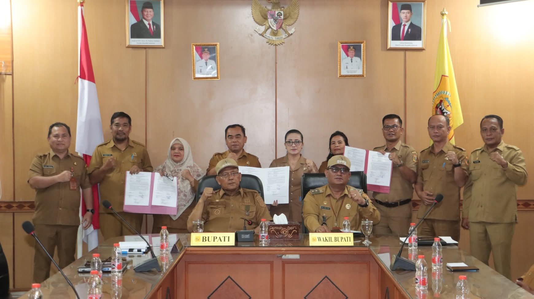 Serah terima jabatan (Sertijab) Pimpinan Tinggi Pratama di Ruang Rapat Bupati Dairi.(ist)