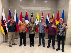 Bupati Karo, Antonius Ginting audensi ke Mentri Perdagangan Budi Santoso.(ist)