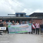 Penertiban dan pembongkaran papan reklame yang mengalami aturan di kota Doloksanggul.(ist)