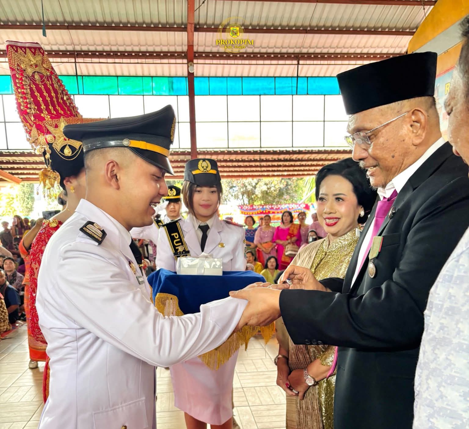 Resepsi Pernikahan Ajudan Bupati Dairi, Nico Erik Sembiring S.Tr. IP dan Deviana Edininta Tarigan S.E di Jambur Rudang Mayang, Kabanjahe.(ist)