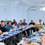 Rapat membahas mitigasi bencana longsor, banjir, gempa bumi, serta arah kebijakan pembangunan daerah dalam mendukung visi dan misi Bupati Karo.(ist)