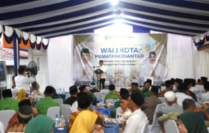 Pemerintah Kota (Pemko) Pematangsiantar silaturahmi dengan pengurus Badan Kemakmuran/Kenaziran Masjid dan Mushola (BKM) se- serta organisasi masyarakat (ormas) Islam se-Kota Pematangsiantar.(ist)