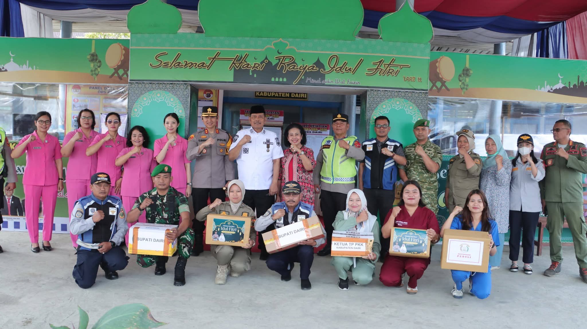 Saat meninjau Pos Pengamanan Operasi Patuh Toba 2026 Simpang Salak Sidikalang.(ist)