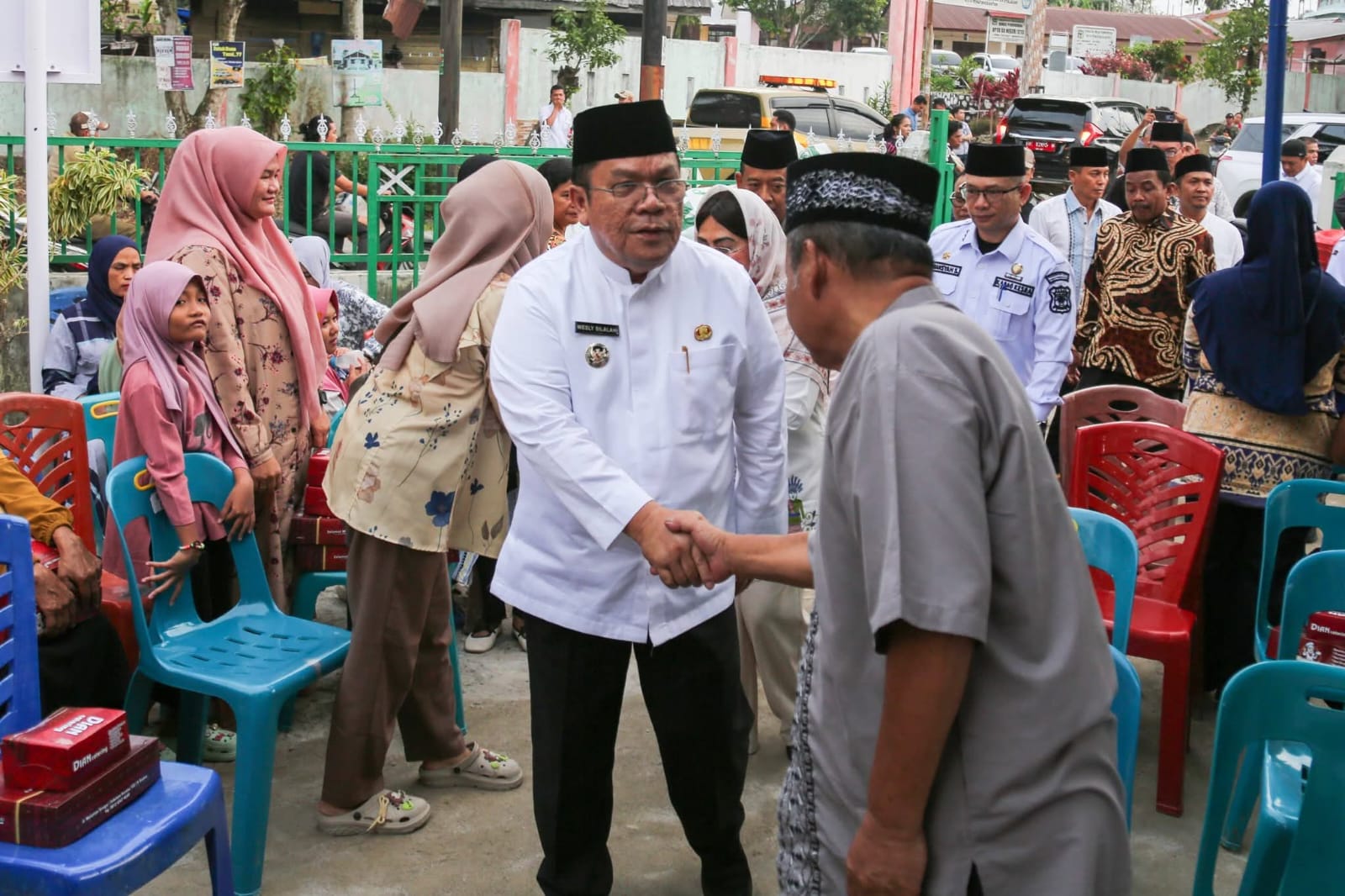 Wali Kota Siantar Wesly Silalahi mengunjungi Masjid Amaliyah di Jalan Gurilla Kelurahan Gurilla Kecamatan Siantar Sitalasari.(ist)
