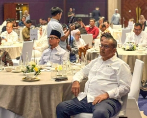 Bupati Dairi Vickner Sinaga menghadiri Pembahasan Final Rekomendasi Rakernas XVII, dirangkai dengan buka Puasa Bersama dengan para dewan pengurus APKASI.(ist)