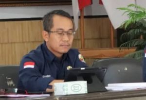 Kepala Bagian Ekonomi Pemkab Bharat, Maston Manik.(Harapan)