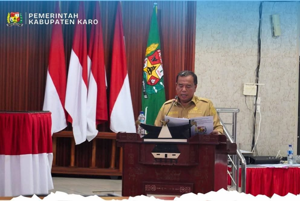 Bupati Karo, Brigjen Pol (Purn) Dr. dr. Antonius Ginting, Sp.OG, M.Kes, menyampaikan Nota Pengantar Laporan Keterangan Pertanggungjawaban (LKPJ) Tahun 2025 dalam Rapat Paripurna DPRD.(ist)