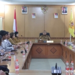 Pertemuan Bupati Dairi Vickner Sinaga dengan Persatuan Guru Republik Indonesia (PGRI) Cabang Dairi.(ist)