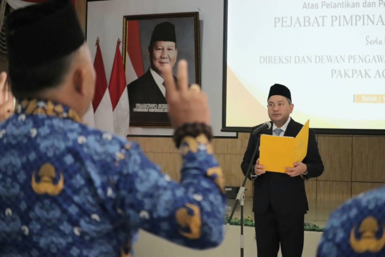 Pelantikan Pejabat Pimpinan Tinggi Pratama di lingkungan Pemerintah Kabupaten Pakpak Bharat.(ist)