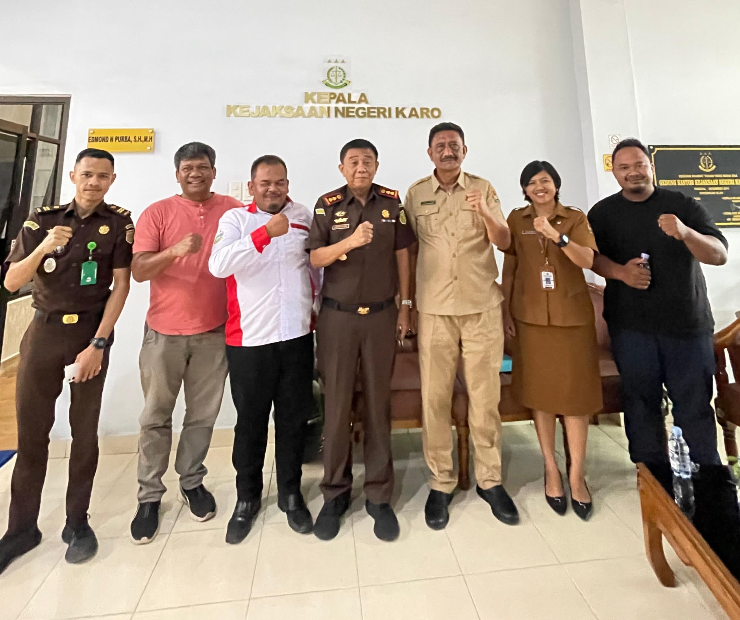 Asosiasi Badan Permusyawaratan Desa Nasional (ABPEMNAS) Kabupaten Karo berkunjung ke kantor Kejaksaan Negeri (Kejari) Karo.(ist)