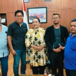 Perwakilan Aliansi Petani Bunga, Kabupaten Karo mendatangi DPRD.(hen)