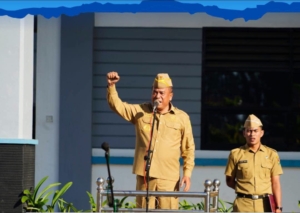 Apel gabungan Aparatur Sipil Negara (ASN) di lingkungan Pemerintah Kabupaten Karo yang berlangsung di Halaman Kantor Bupati Karo, Senin (6/7/2026).(ist)