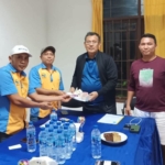 Pengurus Asosiasi Pedagang Pasar Kabupaten Dairi (APPKD) bersama Bupati Dairi Vickner Sinaga.(ist)