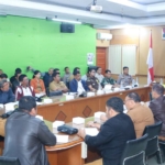 Rapat terpadu membahas penataan Keramba Jaring Apung (KJA) di Desa Silalahi II, Kecamatan Silahisabungan, Selasa (4/8/2026).(ist)