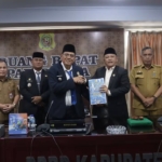 Sidang di DPRD Dairi penyampaian Nota Pengantar Keuangan Bupati Dairi atas Rancangan Peraturan Daerah tentang Perubahan APBD (Ranperda P-APBD) Tahun Anggaran 2026.(ist)