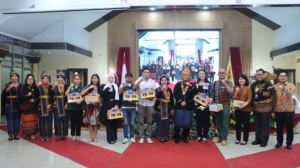 Pemkab Dairi meluncurkan aplikasi CorePAD, sistem pembayaran non-tunai pajak dan retribusi daerah.(ist)