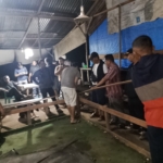 Personil Polres Simalungun bongkar gelanggang Sabung ayam di karang barung, Siantar.(Hegi)